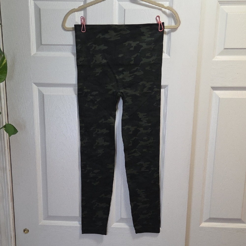 SPANX Camouflage Shapewear Leggings